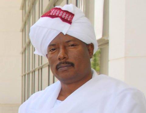 صورة من أروع ما قرأت: سوداني يرسل سهام المدح والقدح إلى صدور الموريتانيين