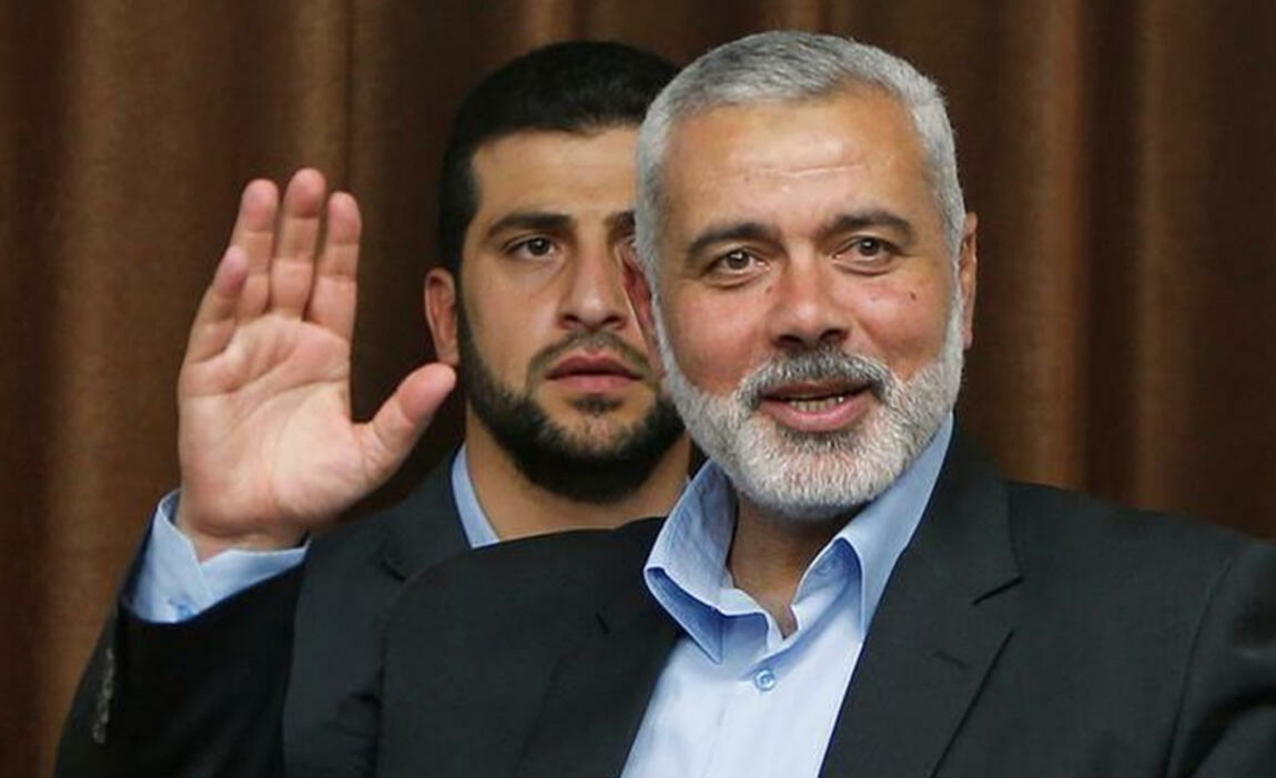 صورة اسماعيل هنية يبرق برسالة يعتز فيها بشاعر موريتاني