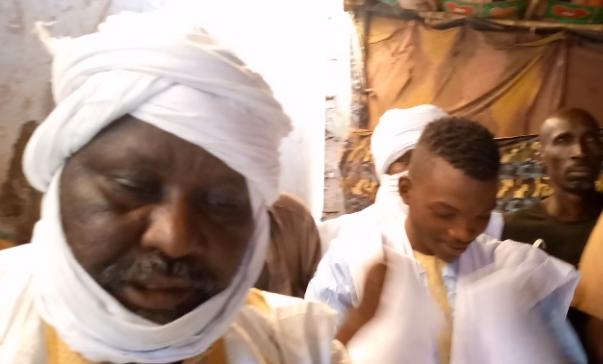 صورة كيفه : مجموعة من الجزارين تشتكي من جباية ” مجحفة ” ، و يتهمون البلدية بالتواطئ مع طرف منافس