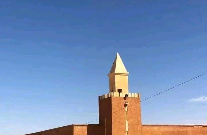 صورة كيفه : إمام مسجد العتيق بسكطار في ذمة الله