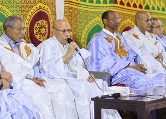 صورة رئيس الجمهورية يحظر على الموظفين وأعوان الدولة الاجتماعات القبلية