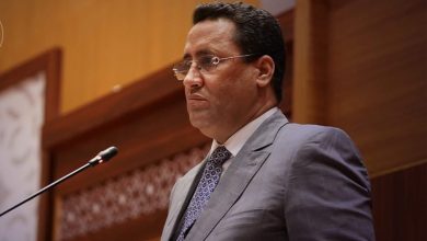 صورة الوزير الأول يكشف عن اتخاذ استراتجية جديدة لمحاربة الفساد